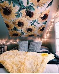Watch The Best Youtube Videos Online Omg You Guys The Sunflower Tapestry Is Only 19 95 At Tapestrygirls Dorm Room Decor Bedroom Decor Cute Bedroom Ideas