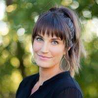 20+ profils pour “Anya Petrova”