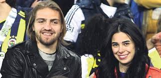 Eski eşi caner erkin ile yıldızı bir türlü barışmayan ve sürekli olarak ortaya farklı iddialar atarak soluğu mahkeme kapısında alan asena atalay yine durmadı! Caner Erkin In Oglu Cinar A Kayyum Atanacak Asena Atalay A Harcama Denetimi Magazin Haberleri Ntv