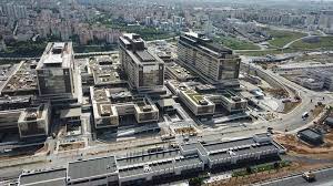 .ülkenin işbirliğine yaraşır şekilde başakşehir çam ve sakura şehir hastanesi olarak belirledik. Basaksehir Cam Ve Sakura Sehir Hastanesi Acildi Ntv