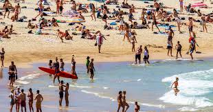 A health worker in bondi conducts a covid test. Bondi Beach In Australia Closes After Crowds Ignore Coronavirus Warnings Cbs News