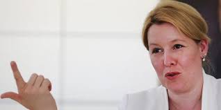 Hilfe und rat gibt es auch beim bundesweiten hilfetelefon „gewalt gegen frauen. Ministerin Franziska Giffey Im Haz Interview Uber Den Fall Susanna