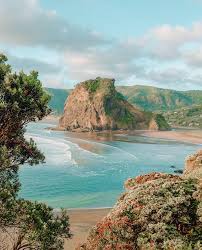 It consists of two main landmasses—the north island and the south island. 10 Best Beaches In New Zealand To Visit Hand Luggage Only Travel Food Photography Blog