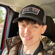 Looking for both passenger and driver side fenders for a black 00 prelude. 