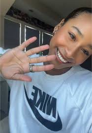 Jolyna💗 (@jolyna.23)