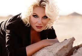 Women who prefer short hair must go for this style. Curly Hairstyles For Fat Women Star Hairstyles