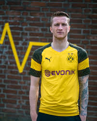 The new bvb jersey completes the bundesliga club's kit collection for the new season following the summer releases of their 18/19 home, third and cup shirts. Goal On Twitter Say Hello To Borussia Dortmund S 2018 19 Home Shirt Credit Puma Bvb