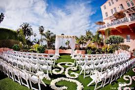 Choose indoor or outdoor san diego wedding venues that speak to your wedding capture the san diego feel when you hold your wedding on our private resort beach. 7 Flower And Nature Filled San Diego Wedding Venues That Are Perfect For A Romantic Spring Wedding