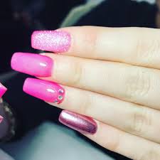 These acrylic nail designs are glamorous and unique, giving you the inspiration you'll need to 6. Updated 40 Bubbly Pink Acrylic Nails For 2020 August 2020