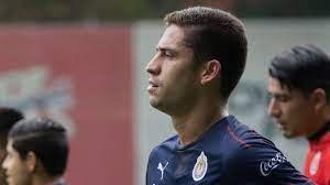 Santiago ormeño no tendrá oportunidad alguna de firmar contrato e integrarse a chivas para el próximo apertura 2019 toda vez que no aprobó el periodo de prueba que había determinado tomás. Chivas Rechazo A Santiago Ormeno Por Oribe Peralta Futbol Total