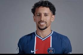 Como de costume, o bayern procurou pressionar muito a saída de bola do psg e atacar em bloco. Ldc Bayern Psg La Compo Officielle De Depart Vipsg