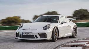 It offered the aggressive look of a car that told you to stay out of its way. Porsche 911 Gt3 2018 Dipastikan Hadir Di Indonesia Autonetmagz