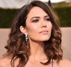 Considering going blonde? Find the right shade with these tips!