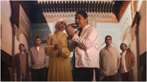 Tennoto sarah saputri mahirs kita muda penuh cinta soundtrack beauty the best. Chord Dan Lirik Lagu Bismillah Cinta Ungu Feat Lesti Kunci Gitar Dari Am Mudah Dimainkan Tribunnews Com Mobile