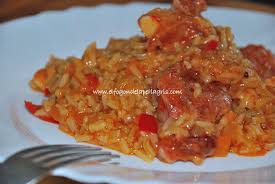 Una al vapor y cocinada en su propio jugo y, la segunda, al grill del horno para tostarlas y hacerlas crujientes. Arroz Con Costillas Adobadas El Fogon De La Perla Gris