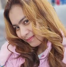 The day may be full of showers☔️, but it won't rain