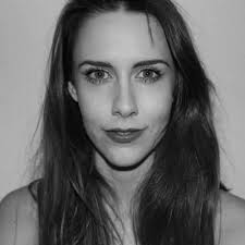 Lucy Carroll (@LucyPublisher)