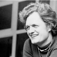 The Meaning Behind "Cats in the Cradle" by Harry Chapin