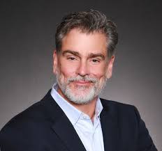 Walter Britt's Instagram, Twitter & Facebook