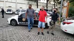 O miliciano foi encontrado em casa, em paciência, e tentou fugir do cerco policial, mas foi atingido por um primeiro disparo. Policia Civil Prende Dois Milicianos Integrantes Da Quadrilha Do Ecko Super Radio Tupi