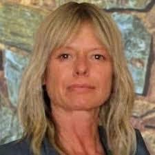 Brenda Essenburg's Instagram, Twitter & Facebook