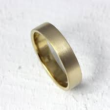 18k Gold Flat Wedding Band Eco Friendly Gold Etsy 18k Gold Wedding Bands Wedding Ring Bands Yellow Gold Wedding Band