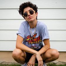 Longer pixie cuts are the ideal tomboy haircuts for round faces. Kassidy Drake On Instagram Square One Short Hair Outfits Androgynous Haircut Lesbian Hair