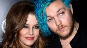 Lisa Marie Presley conservó el cuerpo de su hijo fallecido durante 2 meses:  Quería “retrasar las cosas hasta poder aceptarlo”