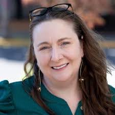 Wendi Lawson's Instagram, Twitter & Facebook