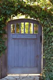 Awesome Garden Fencing Ideas For You To Consider Home To Z Garden Gates And Fencing Garden Gate Design Garden Doors