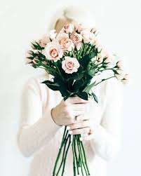 Today On Poor Little It Girl Www Poorlittleitgirl Com I M Finally Sharing My Post I Ve Been Working On For Forev Beautiful Flowers Blogging Etiquette Flowers