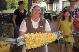 Grenzschutzbeamte in litauen sind zunehmend damit beschäftigt, menschen abzufangen, die infolgedessen werden nun 3.000 aus weißrussland geflohene menschen in litauen festgehalten. Litauen Im Uberblick