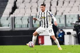 Eğer radu dragusin adında başka bir oyuncuyu arıyorsanız. Radu Dragusin Historic Debut At Juventus Under The Eyes Of Mircea Lucescu The Romanian Sent On The Field By Andrea Pirlo In The Victory With Dinamo Kiev Video