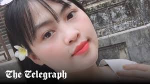 Migrants buy 'VIP tickets' to Britain to work