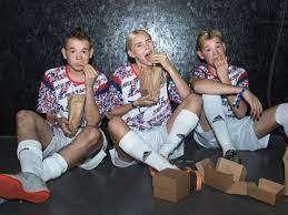 35,000) was headlined by marcus and martinus, with other performances from lisa and lena and youtubers such as amalie olsen and jennie sofie. 730 Var Pa Lanseringen Av Fifa 20 I London Se Bildebonanza 730 No