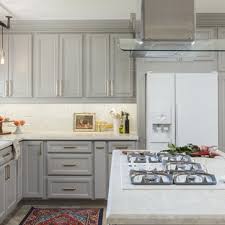 A great way to show off your favourite dinnerware, cabinet doors and wall panels. Above Cabinet Lighting Ideas Houzz