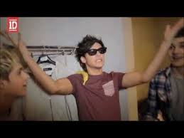 It's also the theory that the bandmates are apparently together, in all sense of the word. Louis Tomlinson Funny Montage Of Louis Funny Moments Youtube