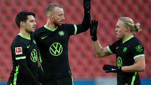 Fc köln hat die zukunft der leihspieler elvis rexhbecaj und marius wolf zunächst offen gelassen. 2 2 Beim 1 Fc Koln Vfl Wolfsburg Auch Im Zehnten Liga Spiel Ungeschlagen Sportbuzzer De
