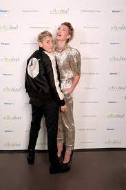 Portia de rossi discussed her struggles with anorexia on oprah. Ellen Degeneres And Portia De Rossi Launch The Ellen Fund With Star Studded Gorillapalooza Ellen Degeneres And Portia Ellen And Portia Portia De Rossi