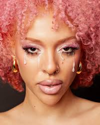 Pretty tears 🤍 MAKE-UP BY ME Photographer: @nadjapollack Model:  @7venheavens