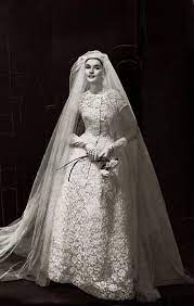 Vintage Christian Dior All Lace Wedding Dress C 1956 This Particular Garment Is Not Fr Vintage Wedding Dress 1950s 1950s Wedding Dress Wedding Gowns Vintage