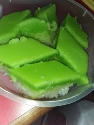 Resepi keluarga saya yang diperbaiki lagi dari pengalaman kerja hotel. Cara Masak Kuih Seri Muka Pandan Paling Mudah Sedap