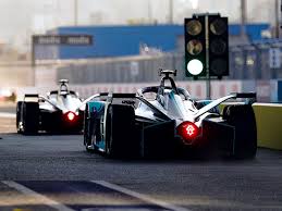 As teams compete in this brand new motorsport, they face brand new challenges. How Formula E Racing Makes Electric Cars Faster Smarter Funner Wired