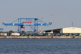 Er kann auf eine lange geschichte zurückblicken mit höhen und tiefen. Viele Guter Wenig Passagiere 2020 Im Seehafen Rostock Heute