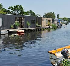 Natuurlijk zijn hier wel diverse voorwaarden aan verbonden maar wij willen u graag informeren over onze mooie hobby. Woonark Broek In Waterland Abc Waterwoningen