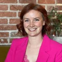 Madeline Atwood's Instagram, Twitter & Facebook