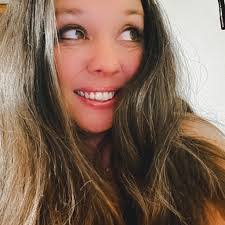 Rita Tischler's Instagram, Twitter & Facebook