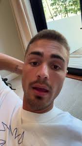 How Tall Is Eric Blount Jr