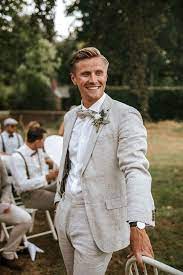 Groom S Linen Suit Mens Wedding Attire Wedding Suits Groom Wedding Attire