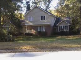 4624 Rivercliff Dr Sw Lilburn Ga 30047 Zillow Types Of Houses Zillow House Styles